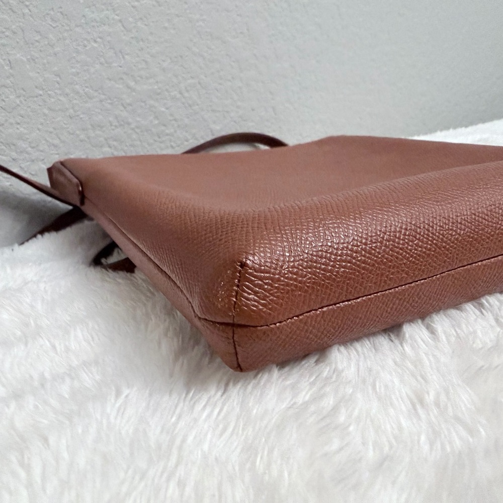Coach Tan Leather Crossbody Bag with Gold Hardware - Picture 3 of 8